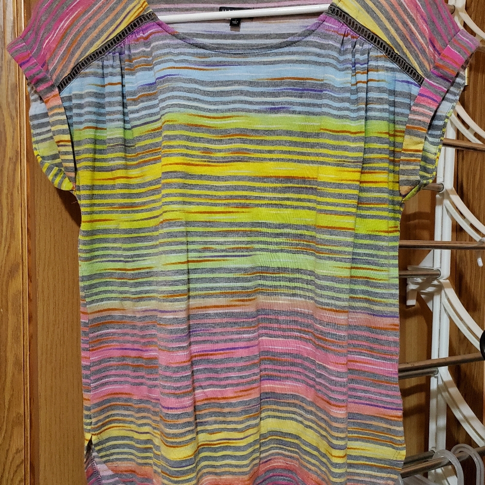 Womens nearly sleeveless shirt